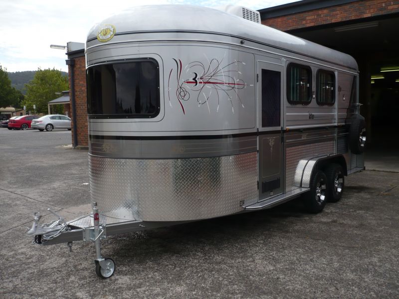 Luxury 2 Horse Angle Load Sold to Swan Hill, VIC Campbell Horse Floats