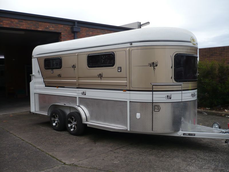 Overnighter 2 Horse Angle Load Float Sold to Blayney, NSW Campbell